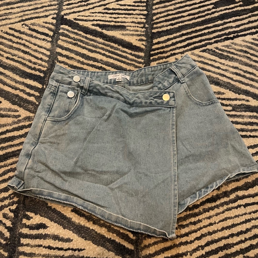 Skort